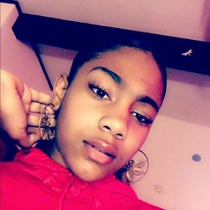 Meet your Posher, Aliyah